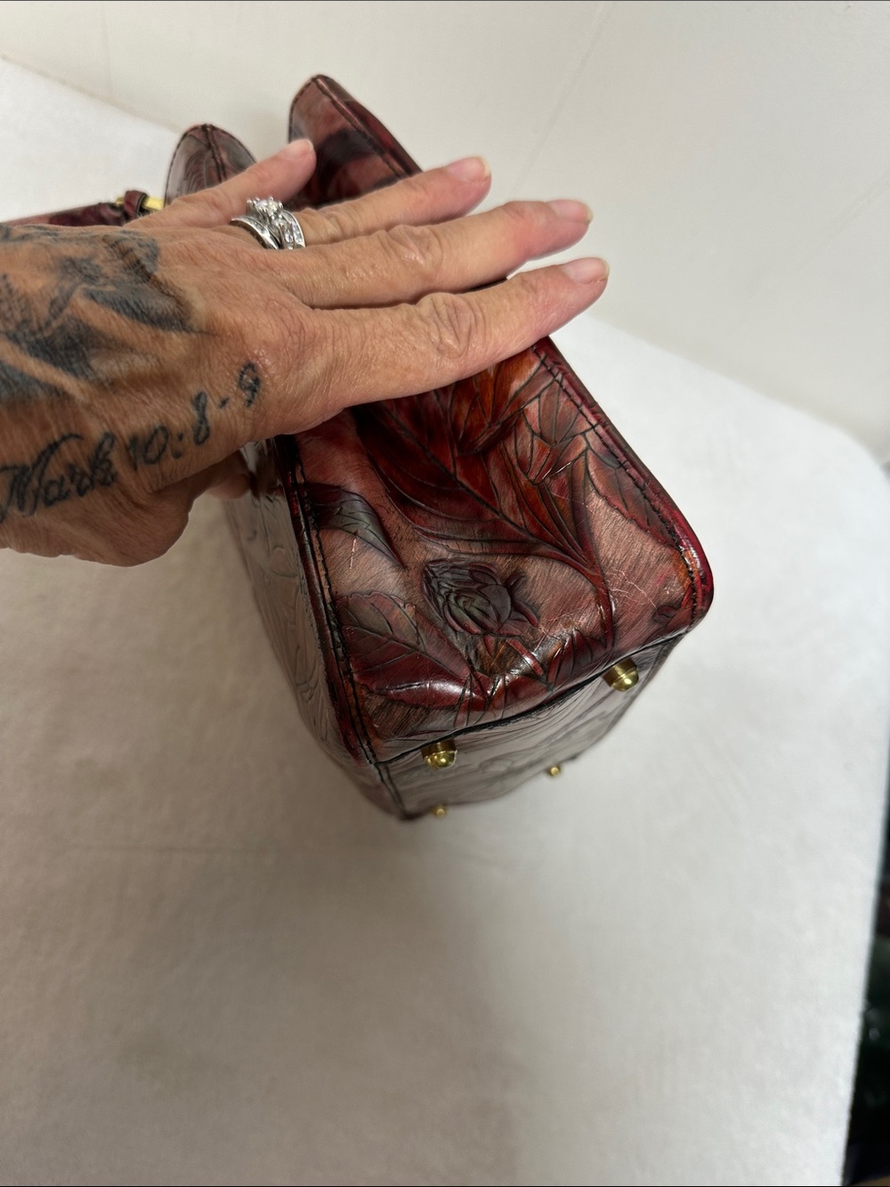 Rare vintage Embossed Brahmin Burgundy Floral Embossed Leather Satchel - Picture 5 of 13